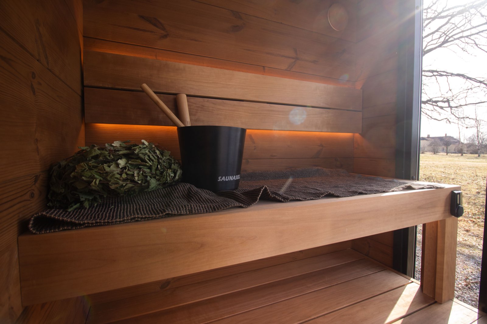 Leil, Primo Mini DIY Sauna Kit - Superior Saunas