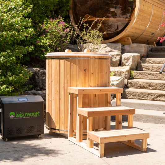 The Arctic Plunge Tub - Clear Red Cedar