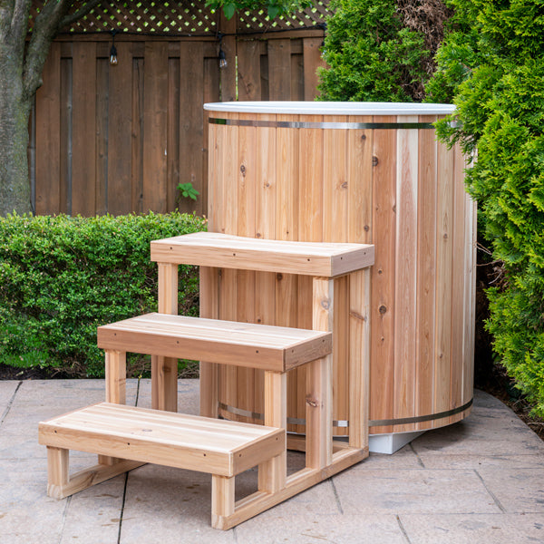 The Arctic Plunge Tub - Clear Red Cedar
