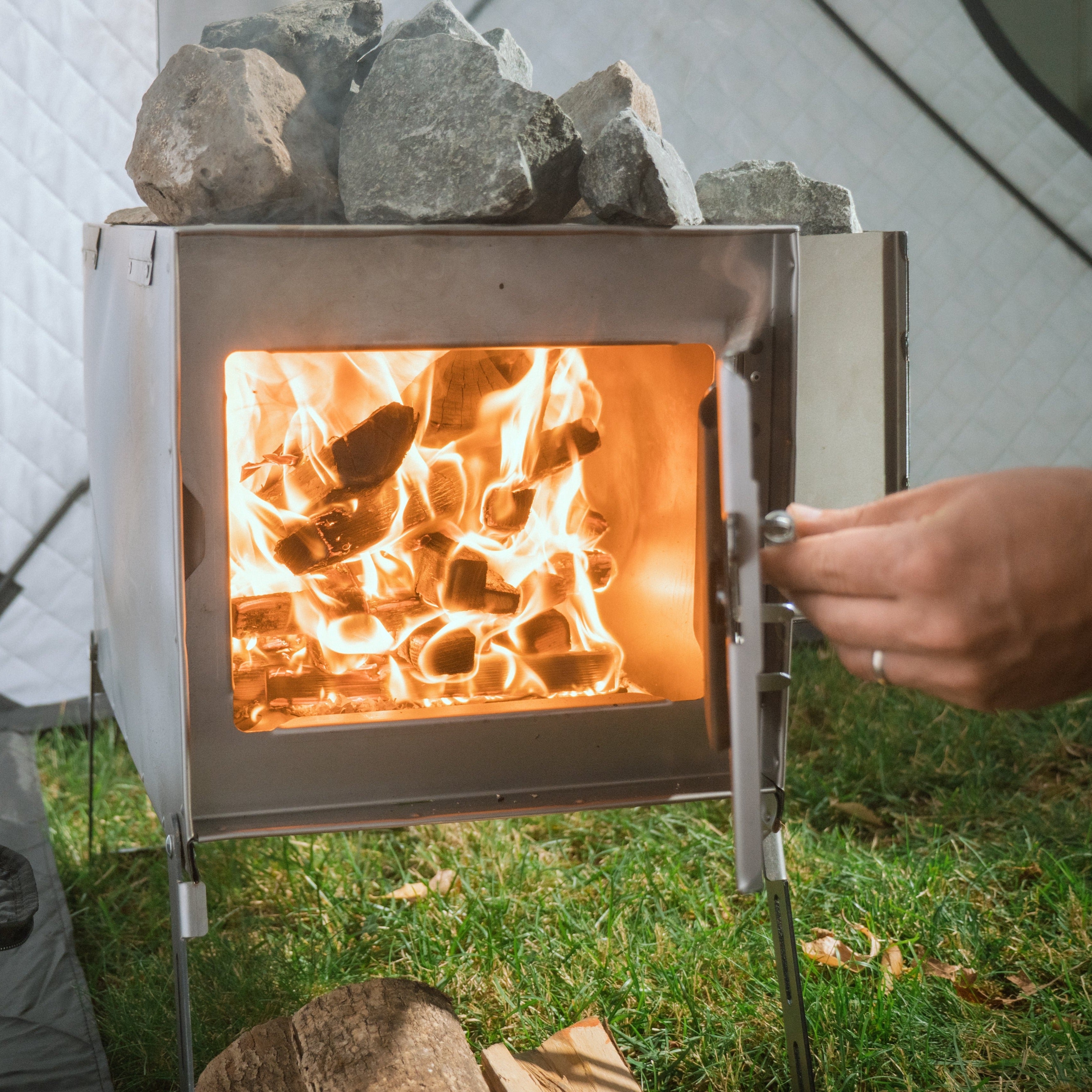 Overland, Superlite Sauna