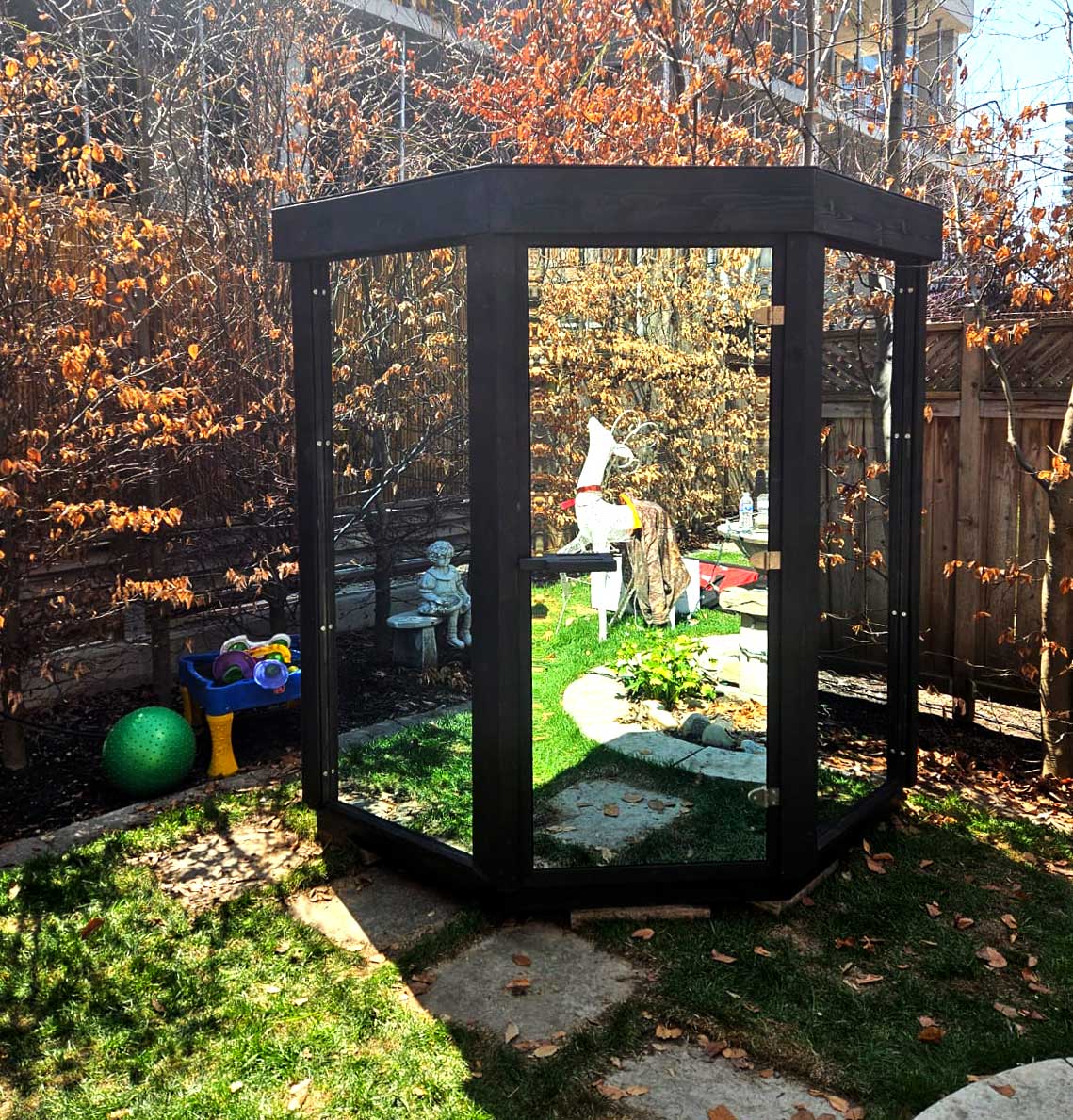 Pure Cube Saunas | Modern Outdoor Cube Sauna for HomePure Cube