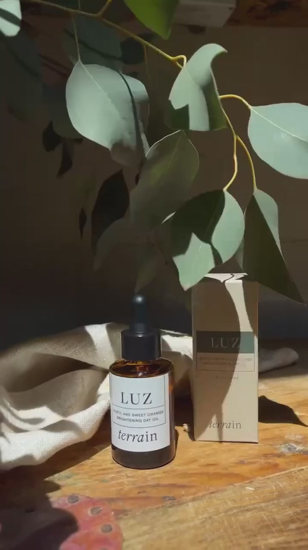 TERRAIN - L U Z . Brightening Face Oil with Buriti and Sweet Orange